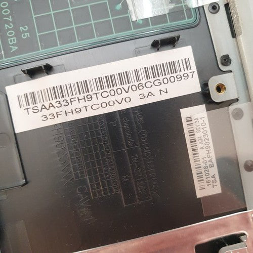 Fujitsu LifeBook A557 Handauflage Palmrest Oberseite Gehäuseteil Touchpad – Bild 3
