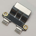 Apple MacBook Pro 2018 A1990 USB C Thunderbolt Anschluss Board IO Platine