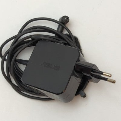 ASUS VivoBook 17 D712DA Netzteil Ladegerät 45W 19V 2.37A AC Adapter