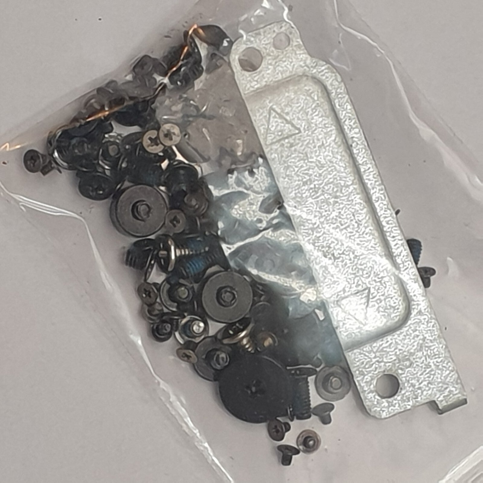 Lenovo ThinkPad X1 Yoga Gen 2 Schraubensatz Screw Set Schrauben Ersatzteil – Bild 2