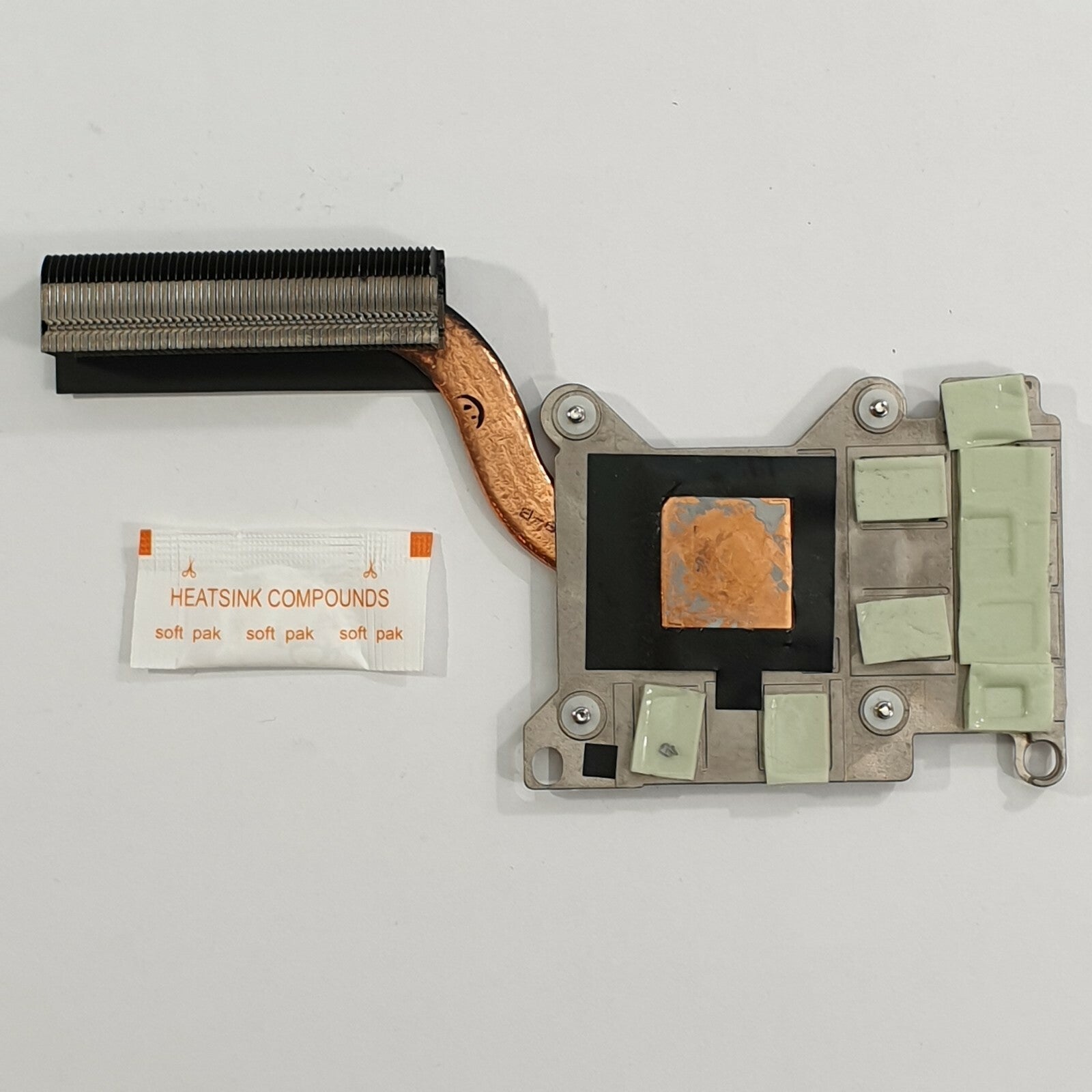 Dell Precision M4700 Kühler Heatsink Grafikkarte GPU Kühlung mit Wärmeleitpaste – Bild 2