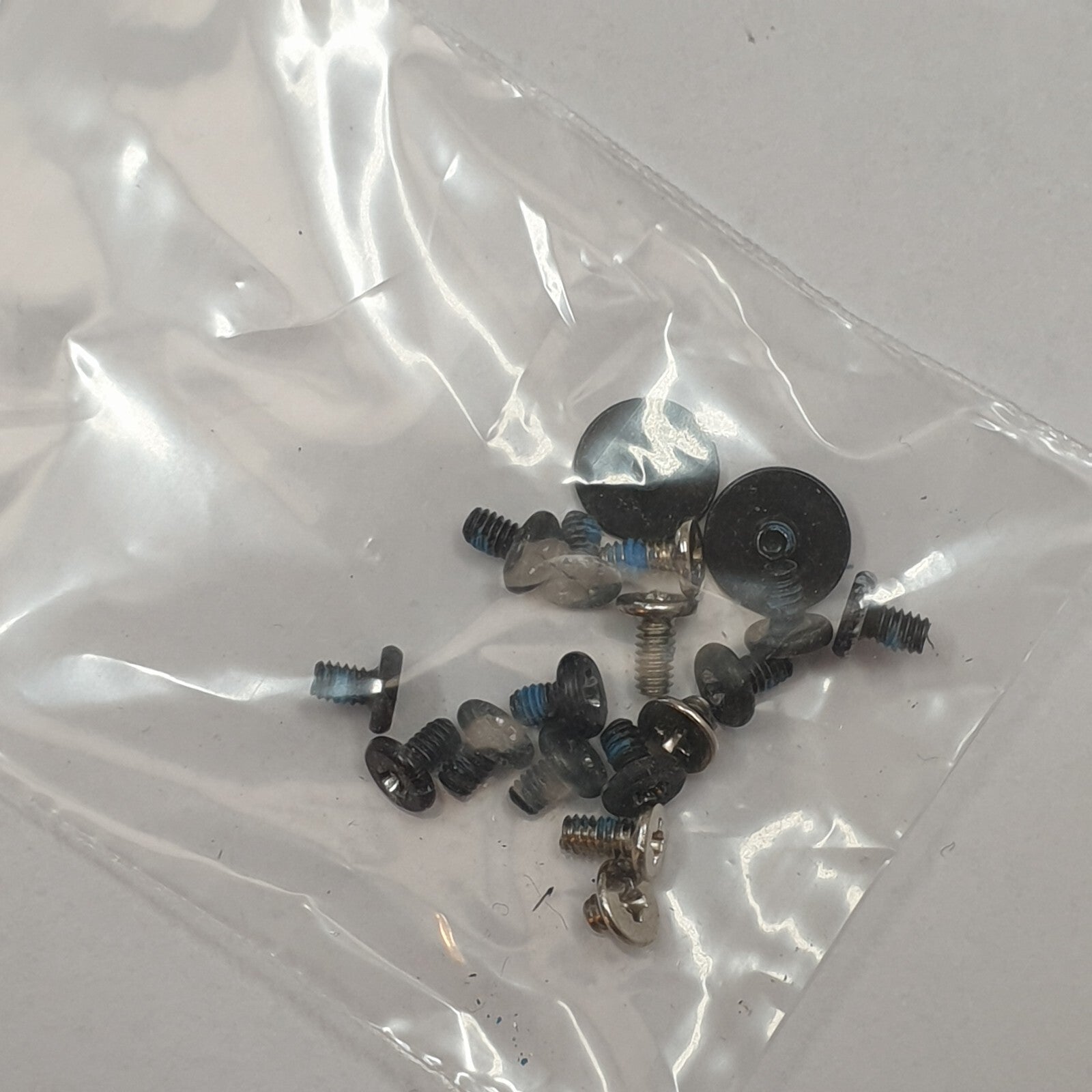 Dell Latitude 10-ST2 Schraubensatz Screw Set Schrauben Ersatzteil – Bild 2
