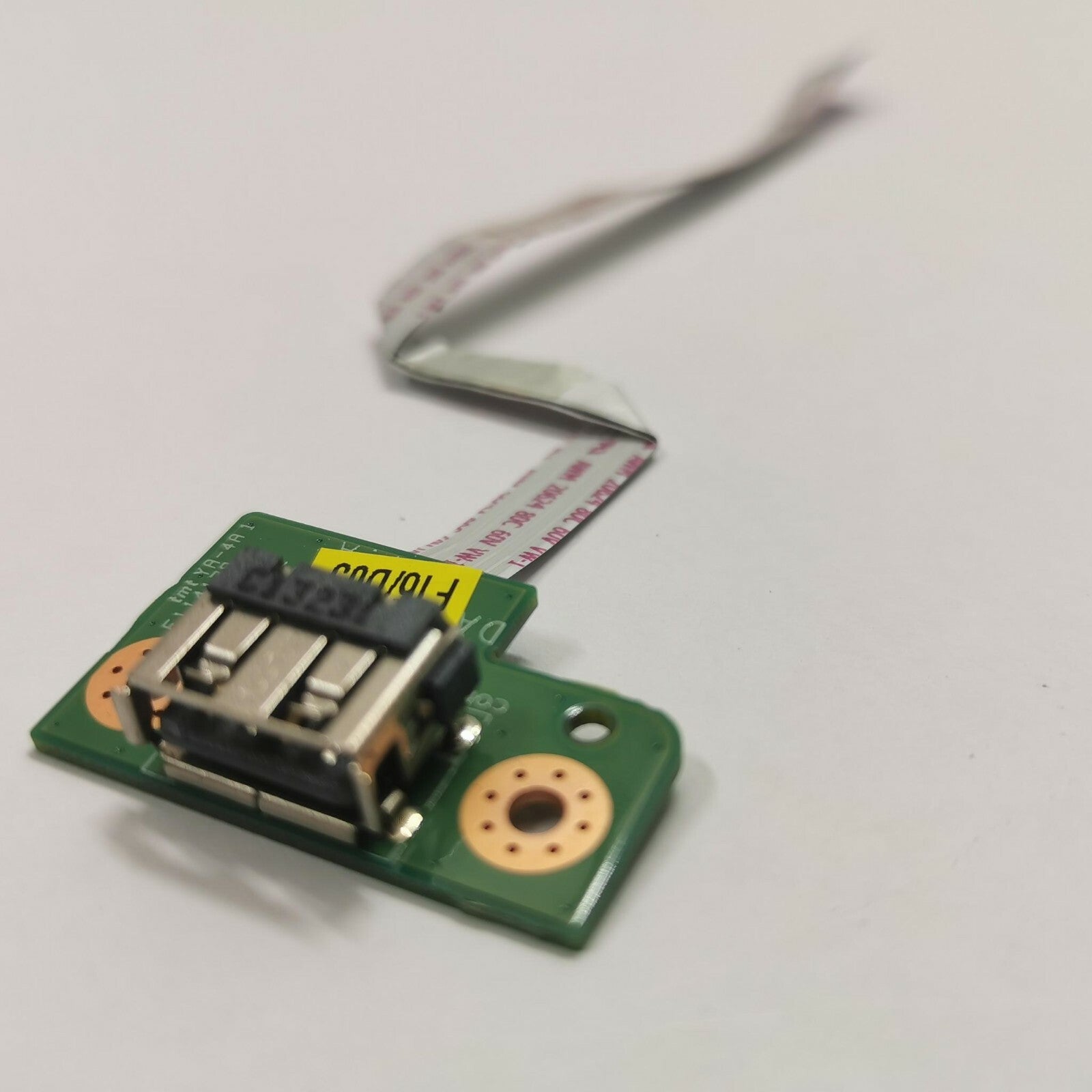 Fujitsu Lifebook AH512 USB Port Platine Board mit Kabel