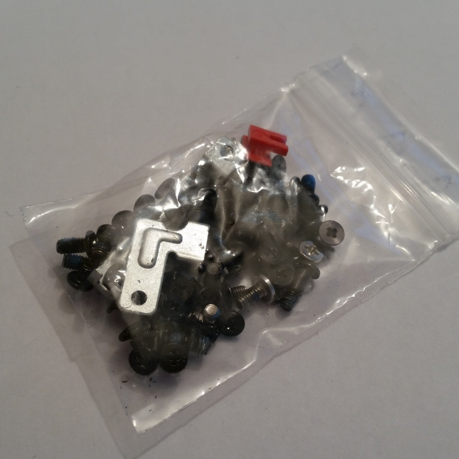 Dell Latitude E6440 Schraubensatz Schrauben Screw Set Gehäuse Schrauben – Bild 2
