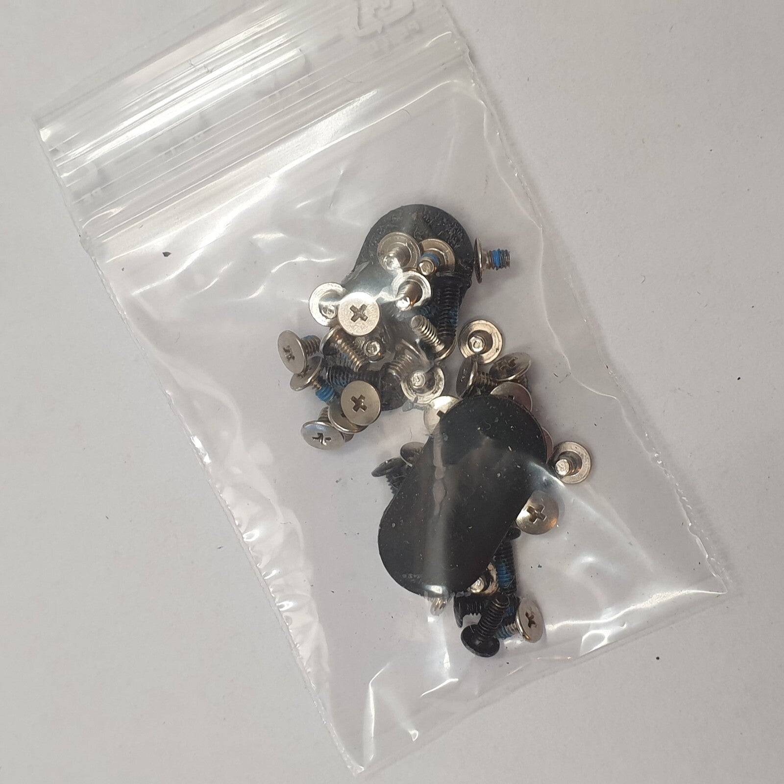 Samsung R470 NP470R5E Schraubensatz Screw Set Schrauben Ersatzteil