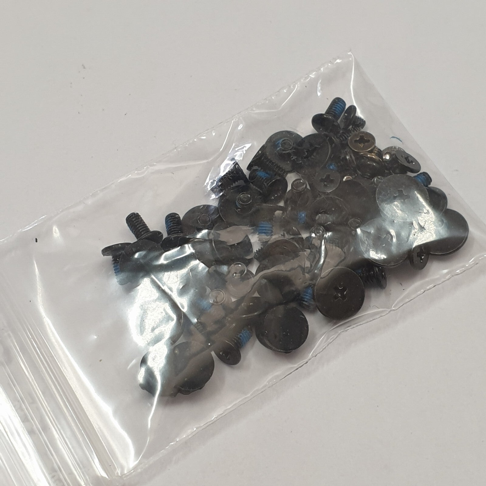HP EliteBook 850 G3 Schraubensatz Screw Set Schrauben Ersatzteil – Bild 2