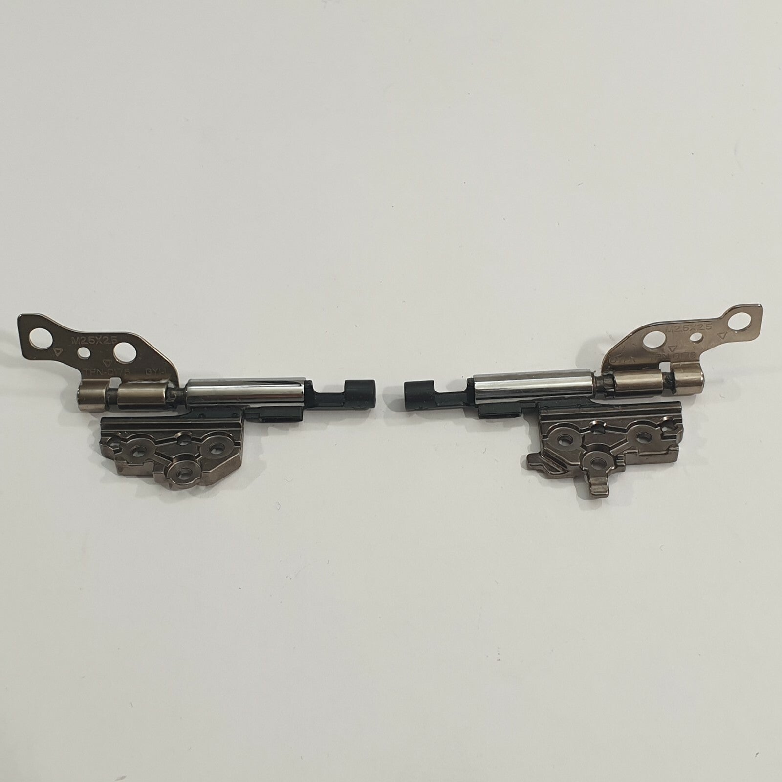 HP Chromebook 13 G1 Displayscharniere Scharnier Set Hinge L R