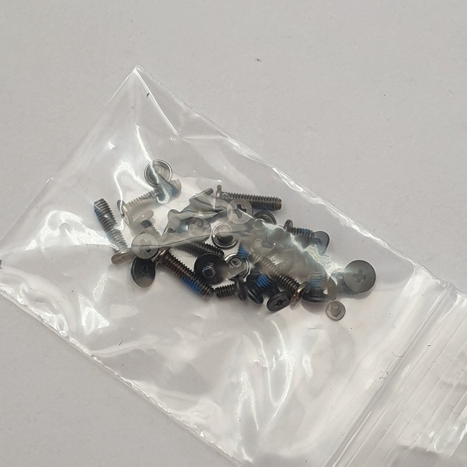 HP EliteBook 835 G8 Schraubensatz Screw Set Schrauben Gehäuse