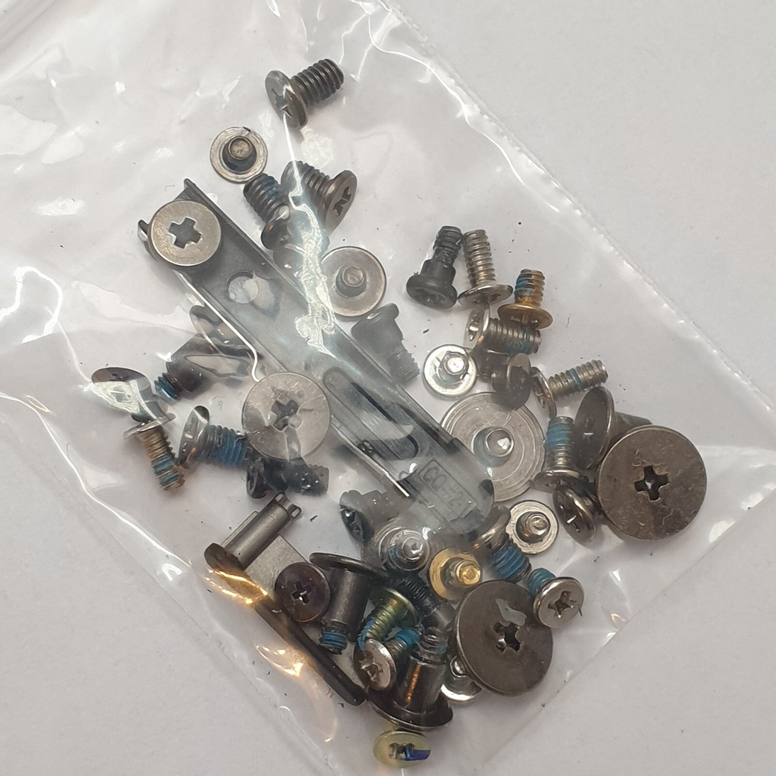 Lenovo ThinkPad X1 Carbon Gen 8 Schraubensatz Screw Set Gehäuse Schrauben – Bild 2