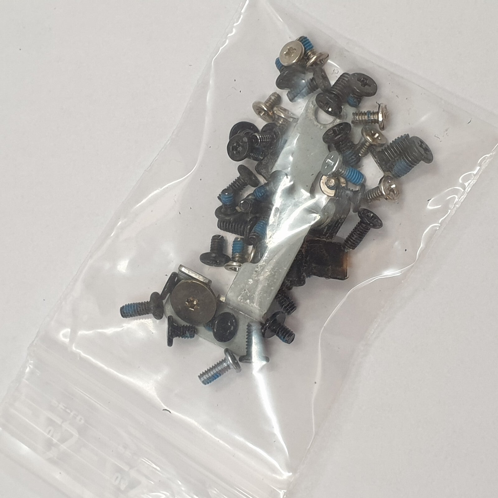 Lenovo ThinkPad Edge E325 Schraubensatz Screw Set Schrauben Gehäuse – Bild 2