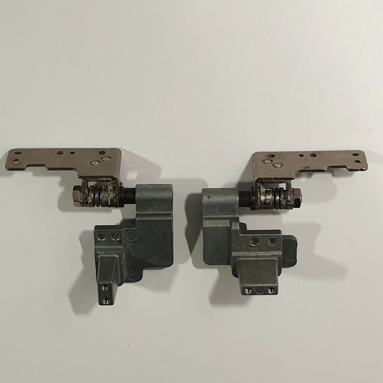Alienware M18x Displayscharniere L+R Scharnier Set Hinge Set – Bild 2