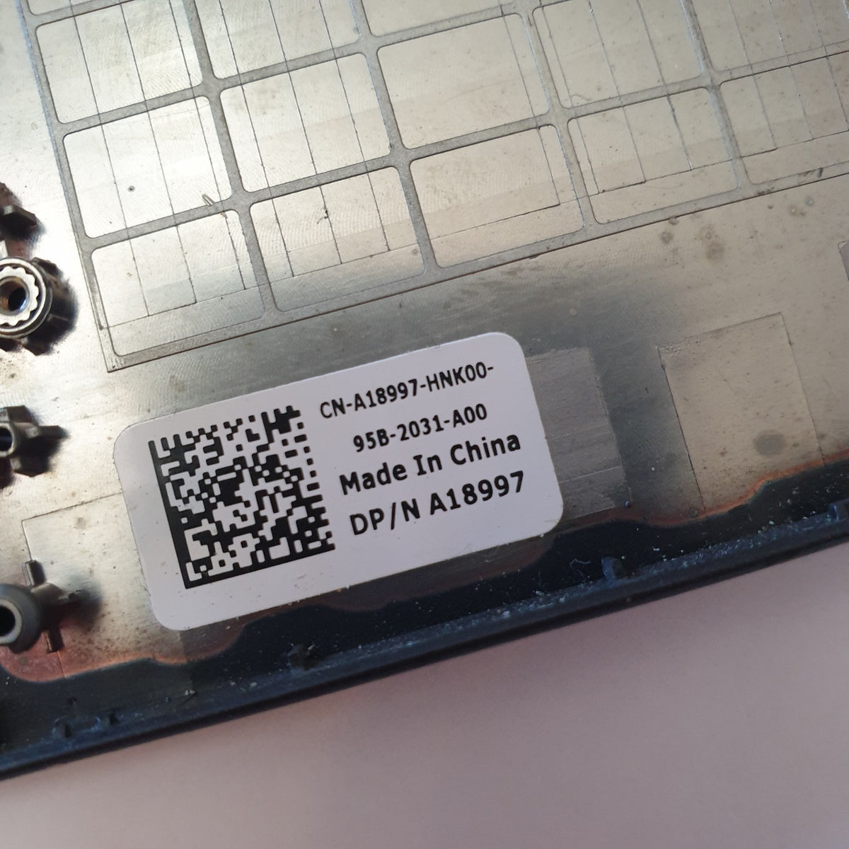 Dell Latitude 5501 Handauflage Palmrest mit Touchpad Gehäuse Oberteil