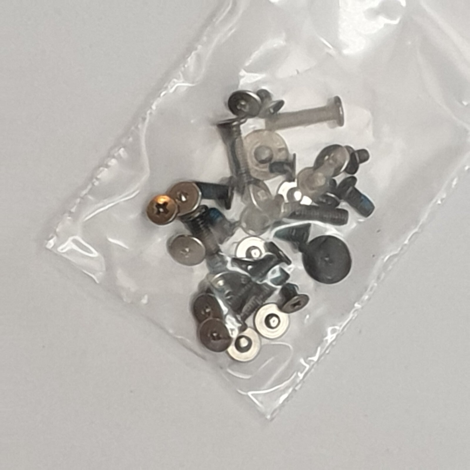 HP EliteBook 840 G5 Schraubensatz Screw Set Schrauben Gehäuse – Bild 2
