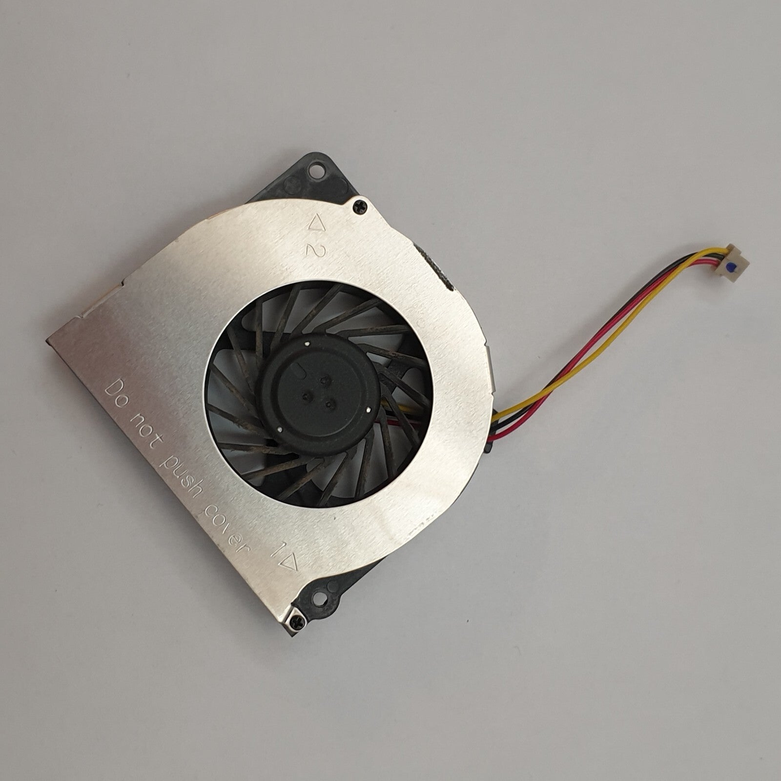 Fujitsu Celsius H731 Lüfter Fan Cooler Ersatzteil