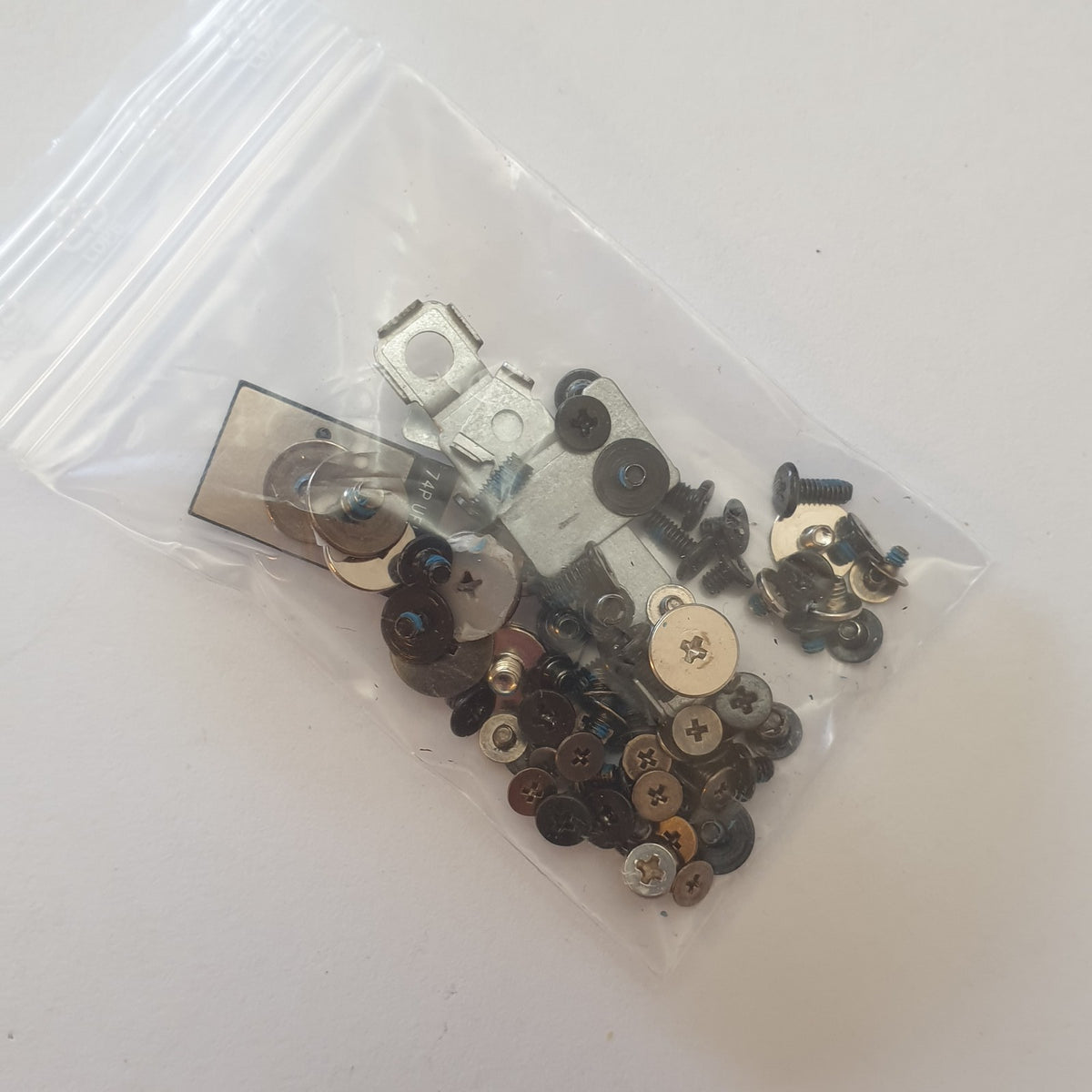 Dell Latitude 7410 Schraubensatz Screw Set Schrauben Halterungen Brackets