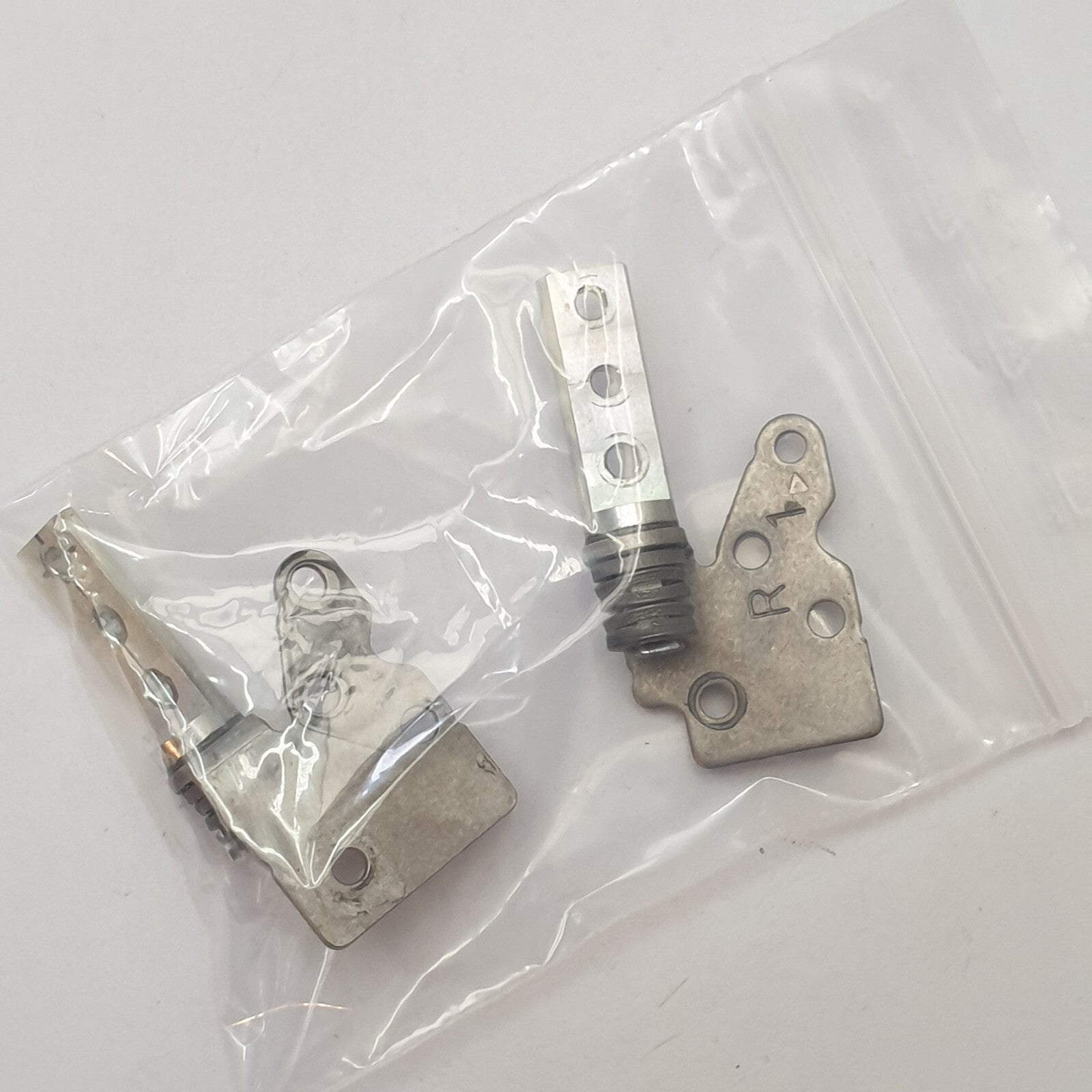 Fujitsu Lifebook E782 Displayscharniere Set Scharnier Links Rechts Hinge – Bild 2