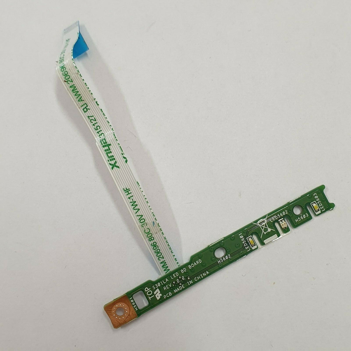 Asus VivoBook R304L R304LA LED Board Platine mit Kabel