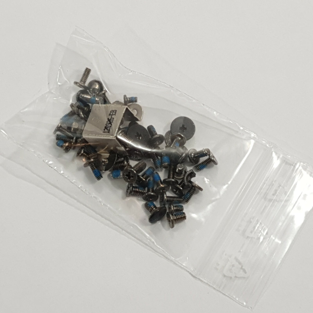 Medion Akoya E6234 Schraubensatz Screw Set Schrauben Ersatzteil