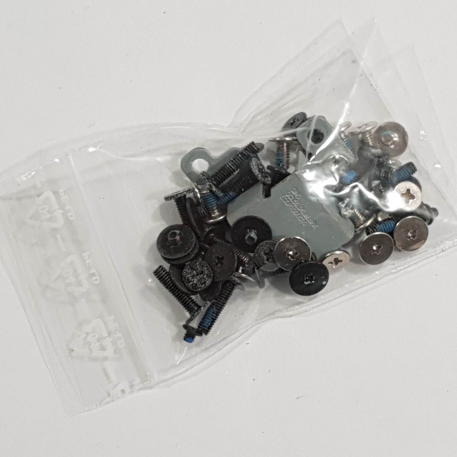 HP Pavilion m6 Schraubensatz Schrauben Screw Set – Bild 2