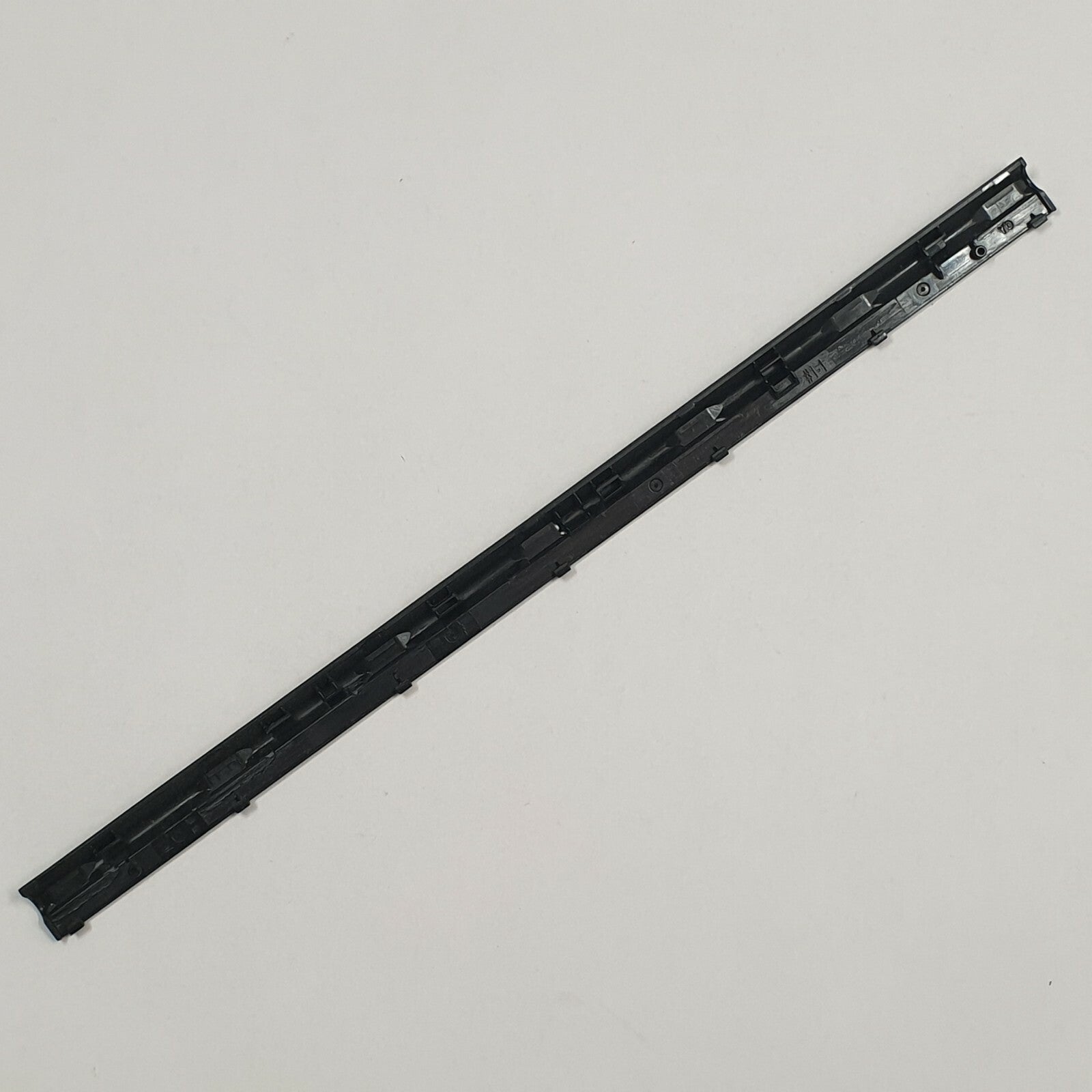 Lenovo Yoga 510-14ISK Leiste Abdeckung Scharnierabdeckung Abdeckung – Bild 2