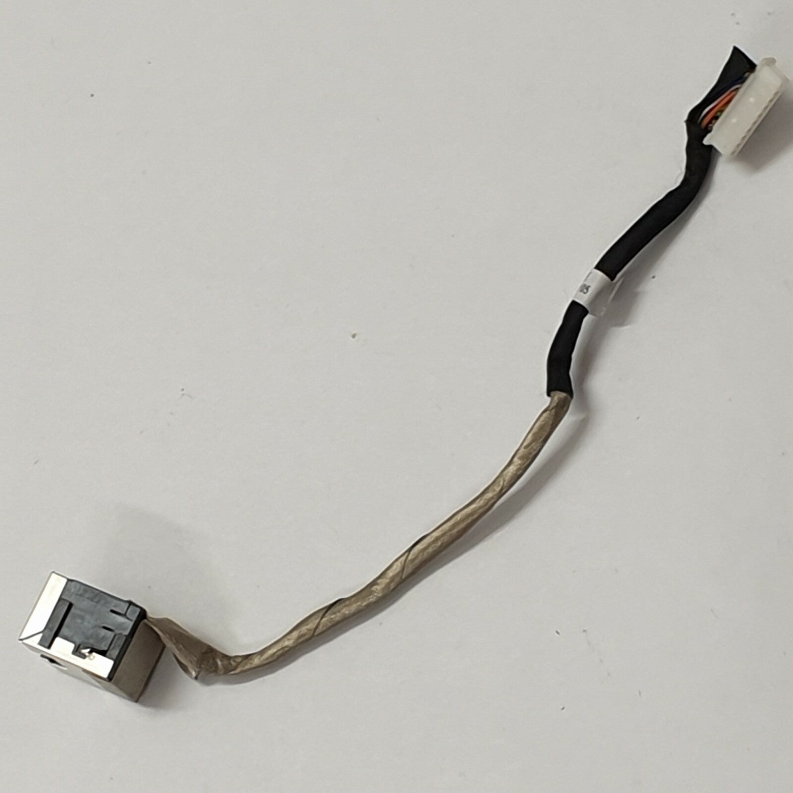 Fujitsu LIFEBOOK A555 RJ45 Buchse LAN Buchse Netzwerk Anschluss Kabel – Bild 2