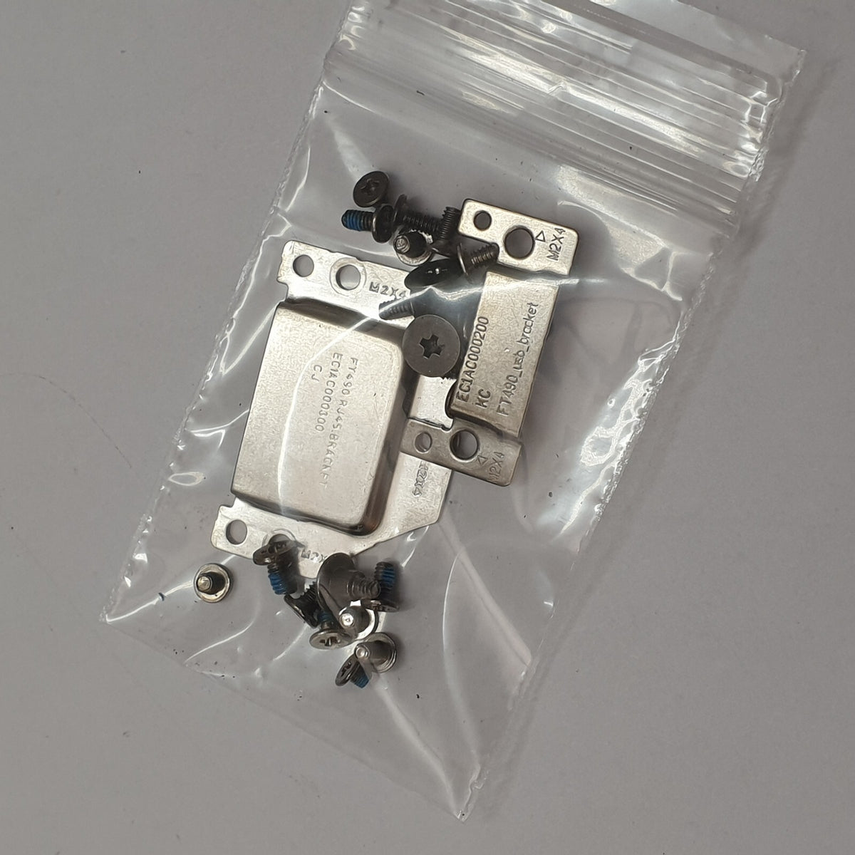 Lenovo ThinkPad T490 RJ45 LAN Port Halterung USB Bracket Schraubensatz