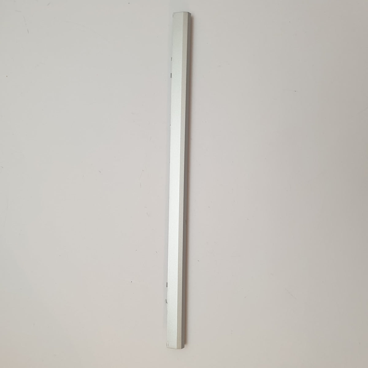 HP Probook 650 G8 Scharnierabdeckung Hinge Cover Abdeckung