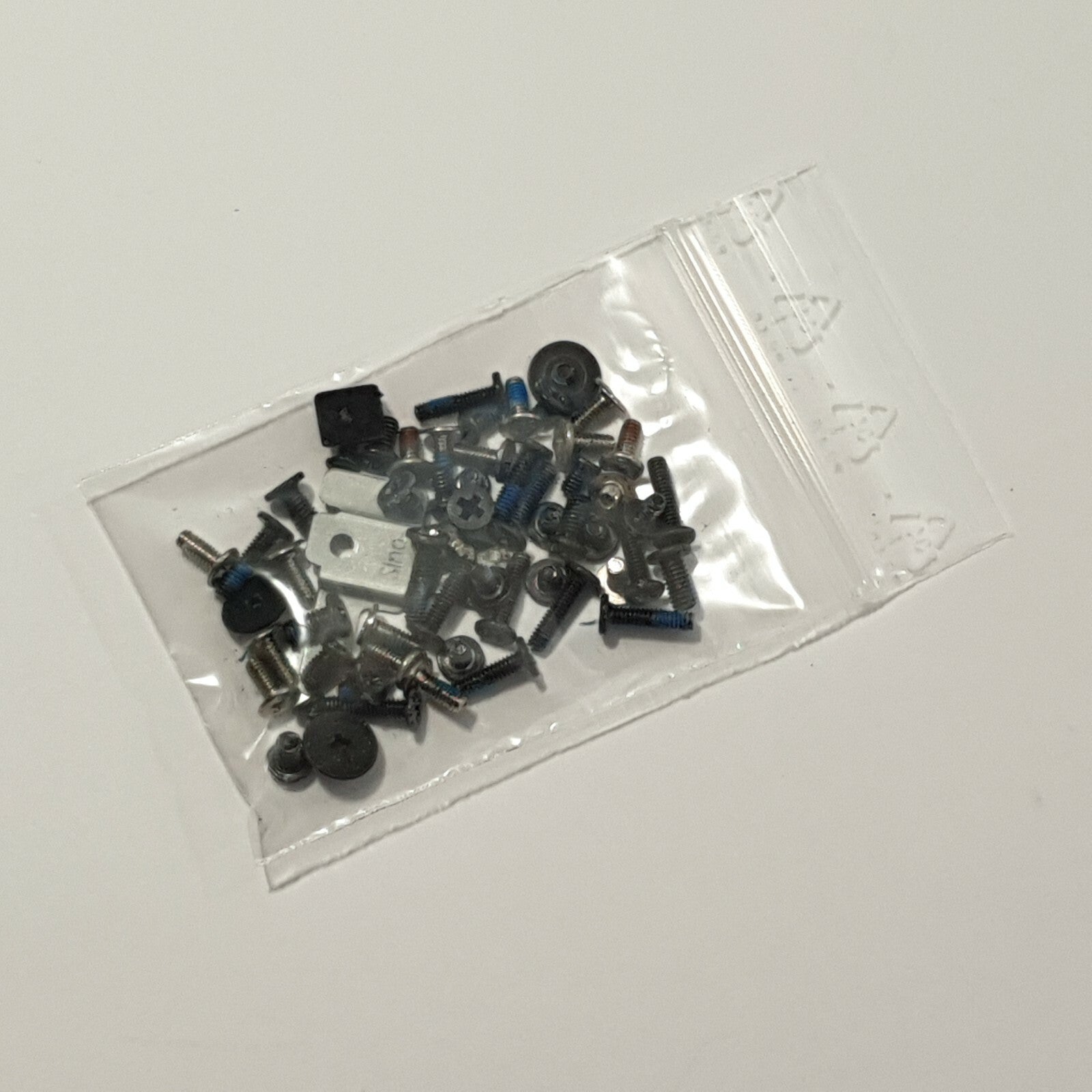 Lenovo ThinkPad Edge E530 Schraubensatz Schrauben Screw Set