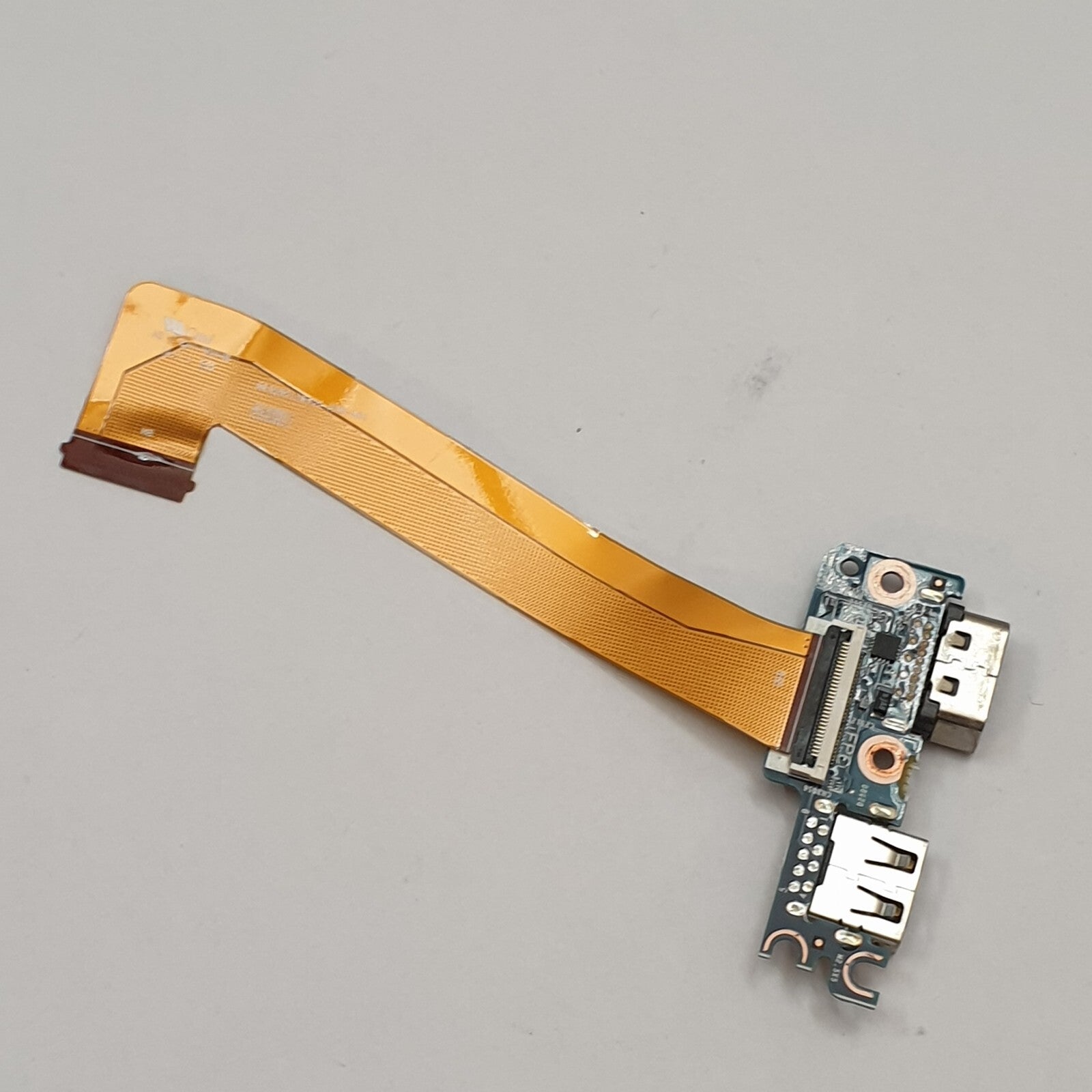 HP EliteBook 850 G3 USB VGA Board I/O Platine mit Flachbandkabel – Bild 2