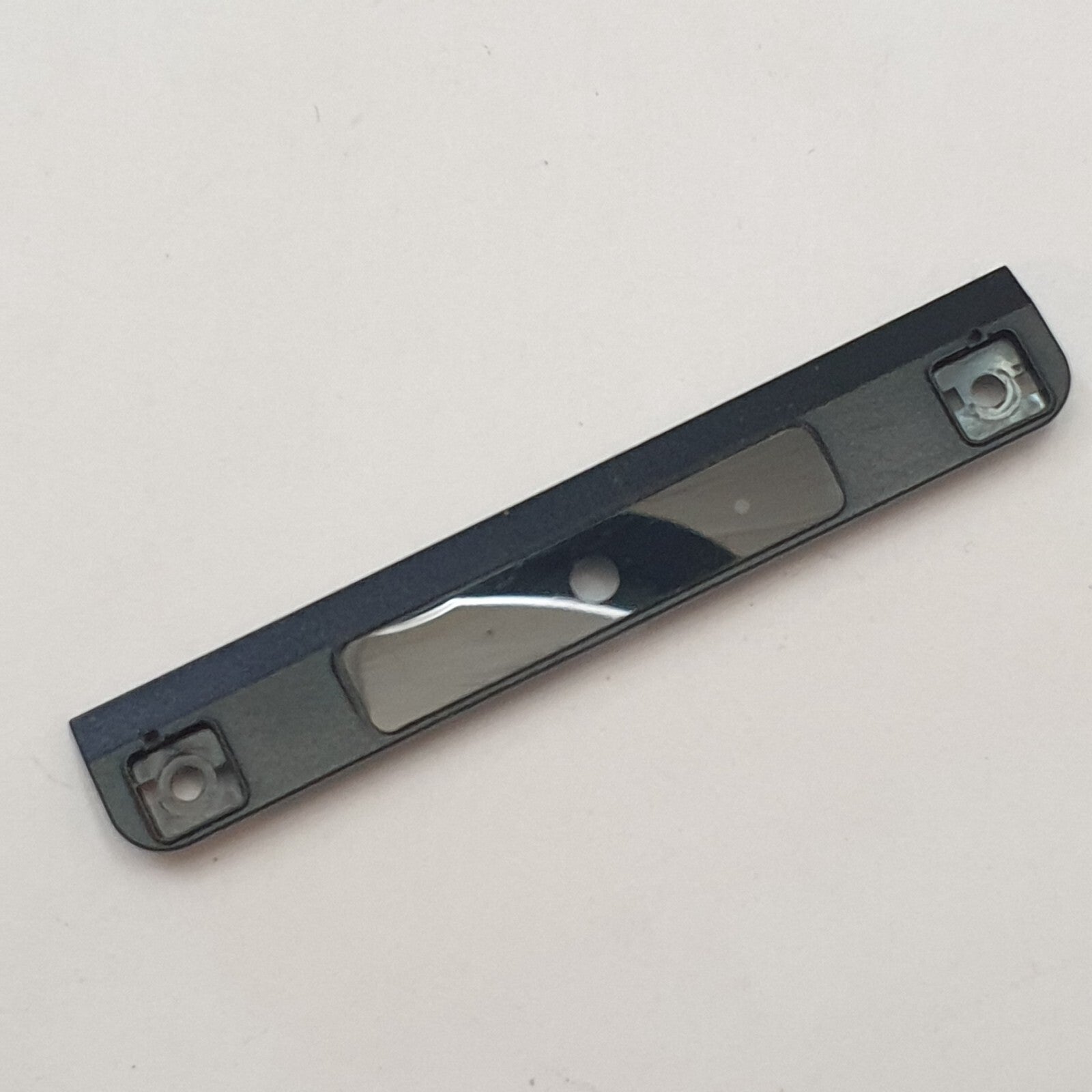 Fujitsu Lifebook E782 Scharnierabdeckung Hinge Cover Abdeckung
