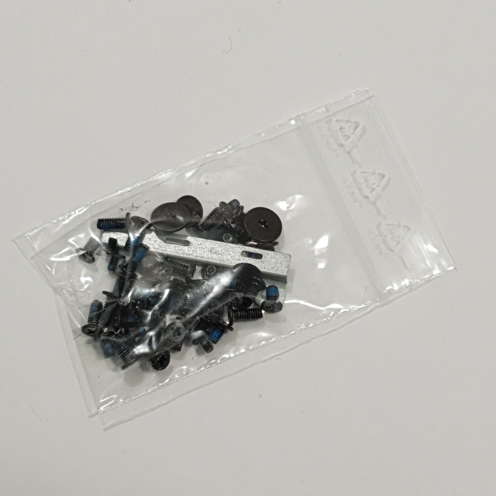 HP Compaq Presario CQ58 Schraubensatz Screw Set Schrauben Gehäuse
