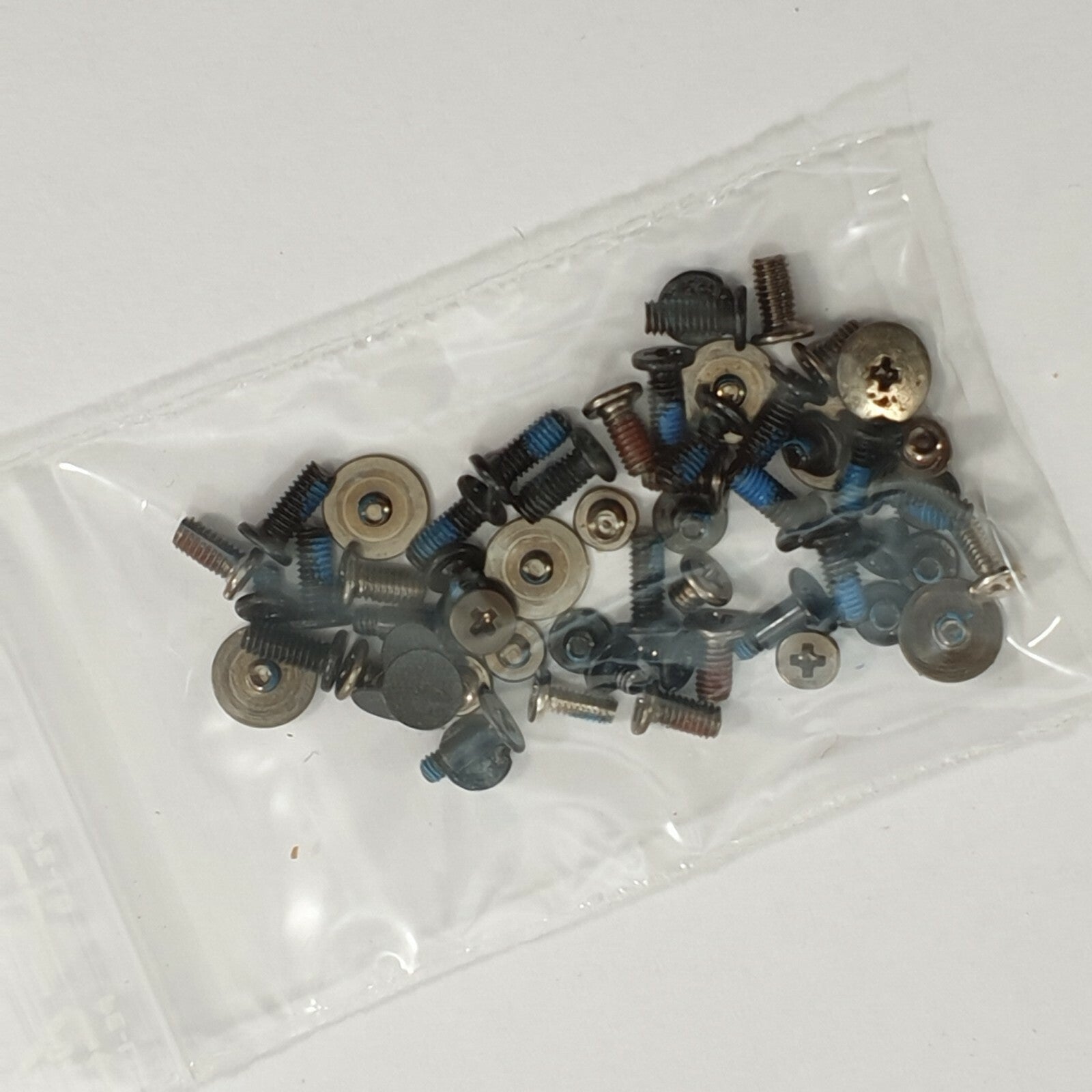 Toshiba Satellite Pro L630 Schraubensatz Screw Set Schrauben Ersatzteil
