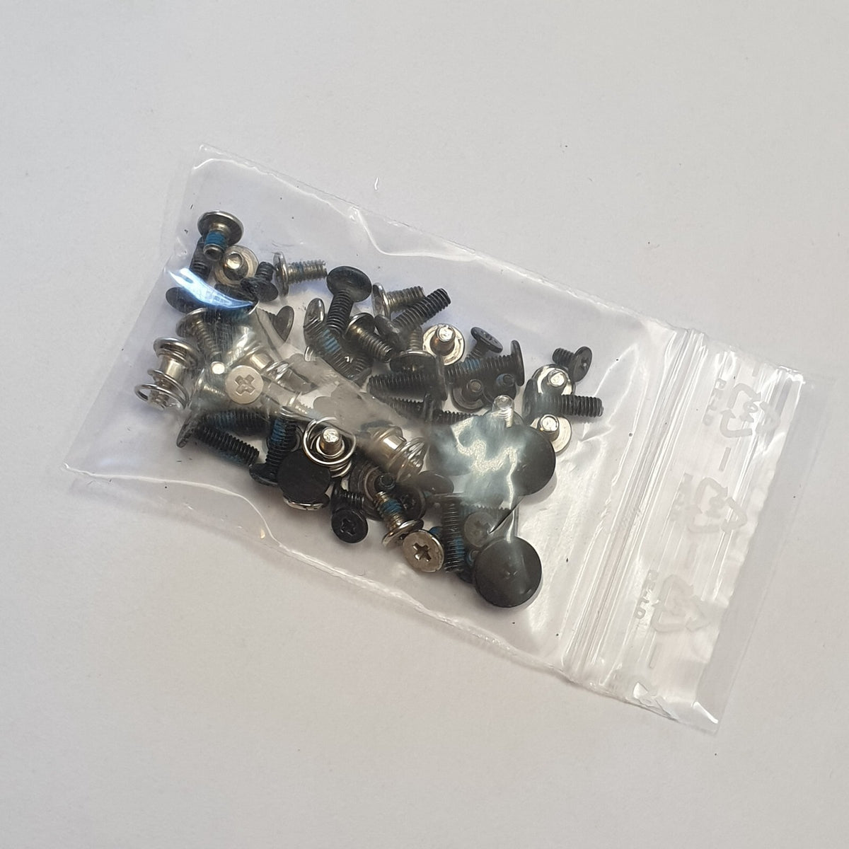 Packard Bell EasyNote TS11HR Schraubensatz Screw Set Schrauben Ersatzteil