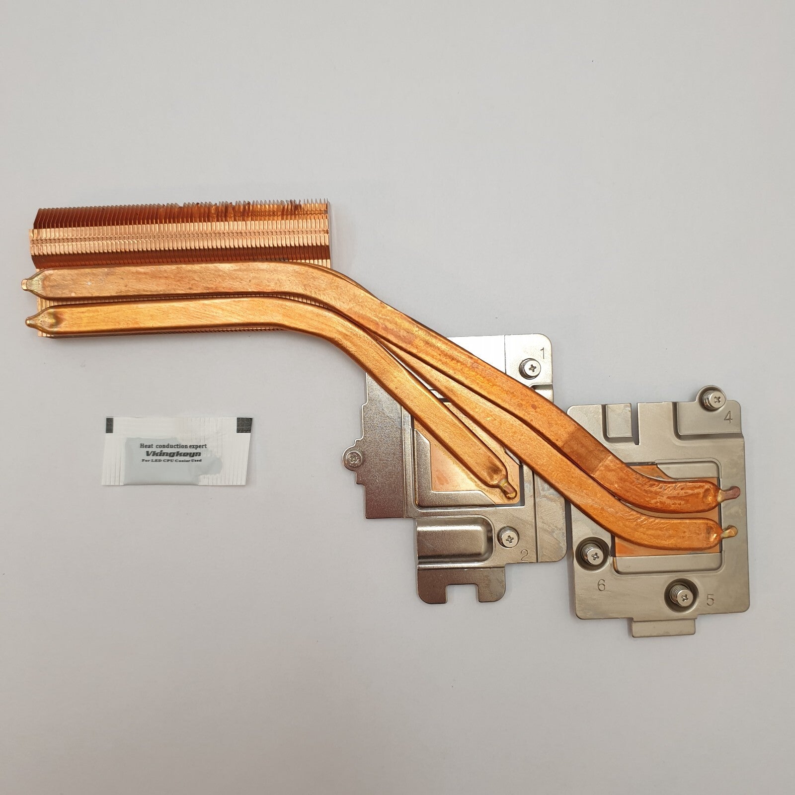 Fujitsu Celsius H731 Kühler Heatsink Kühlkörper inkl Wärmeleitpaste