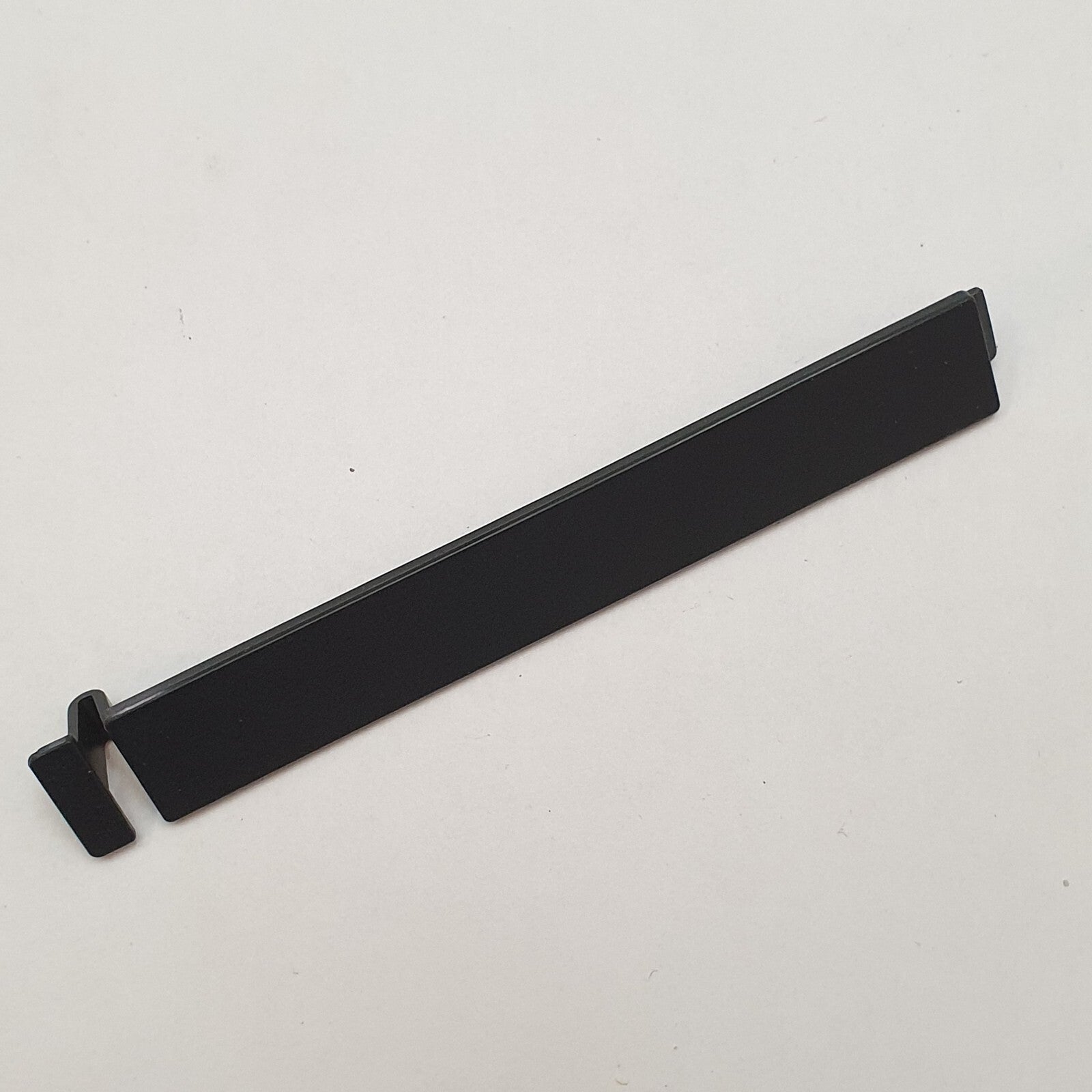 Fujitsu Celsius H731 Staubfilter Abdeckung Serviceklappe Gehäuseteil Cover