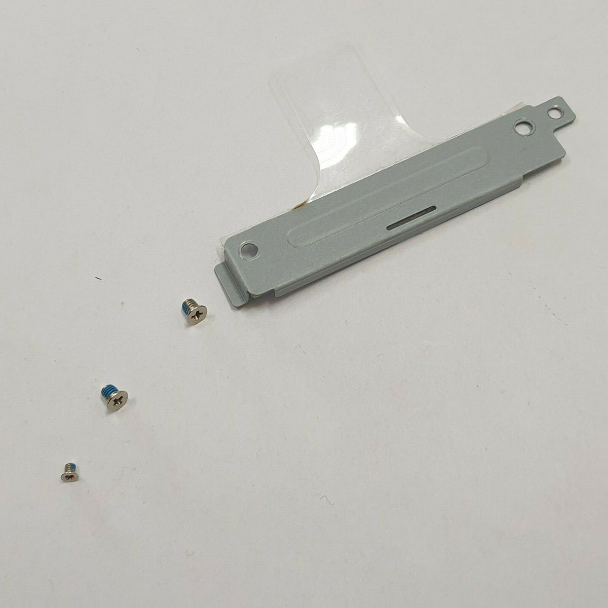 Toshiba Satellite L830 HDD Abdeckung Festplatten Halterung Bracket Schrauben