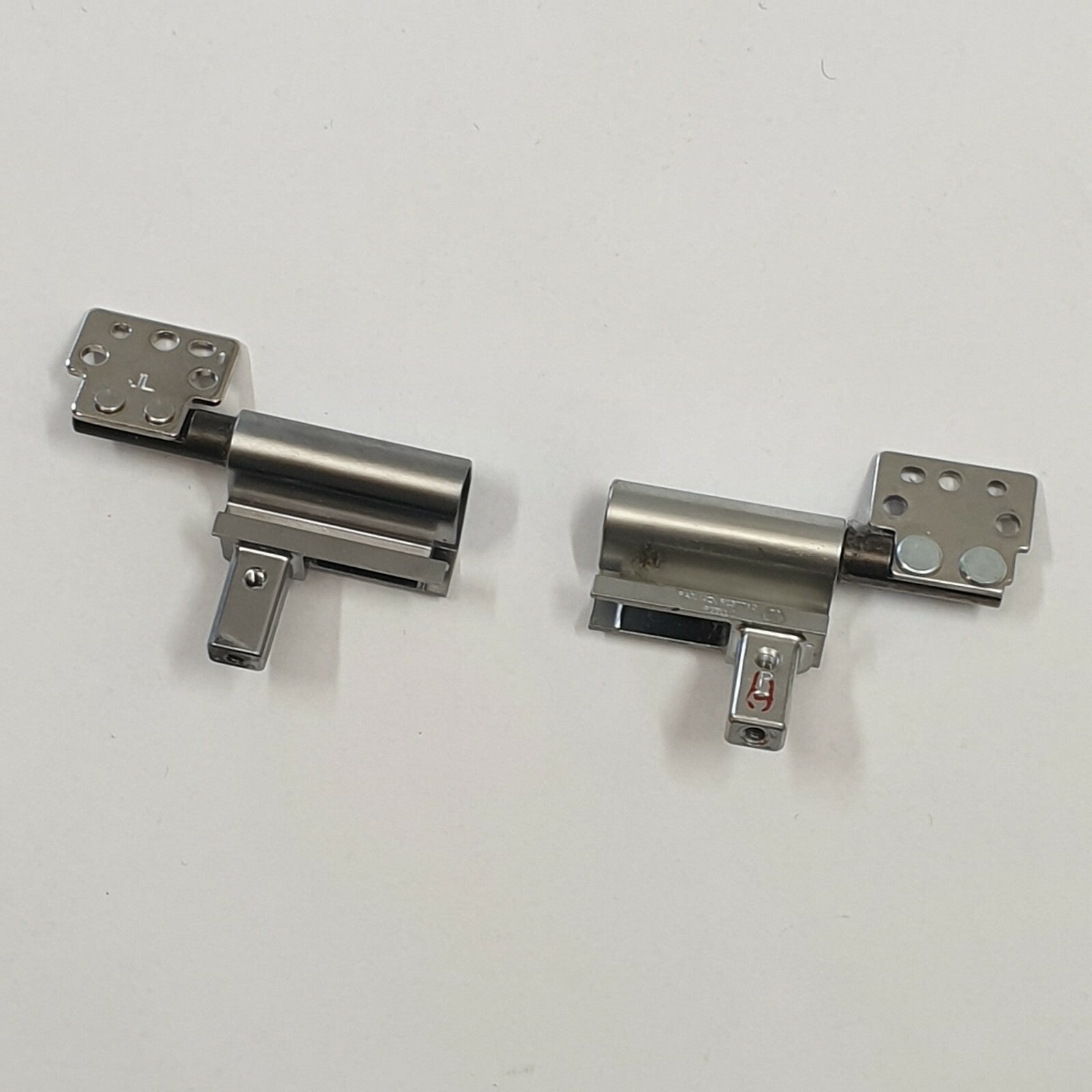 Dell Precision M4500 Displayscharniere Scharnier Set Hinge L R – Bild 2