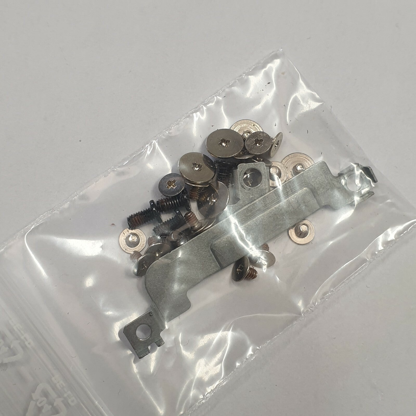 Dell Chromebook 11 3180 Schraubensatz Screw Set Gehäuse Schrauben – Bild 2