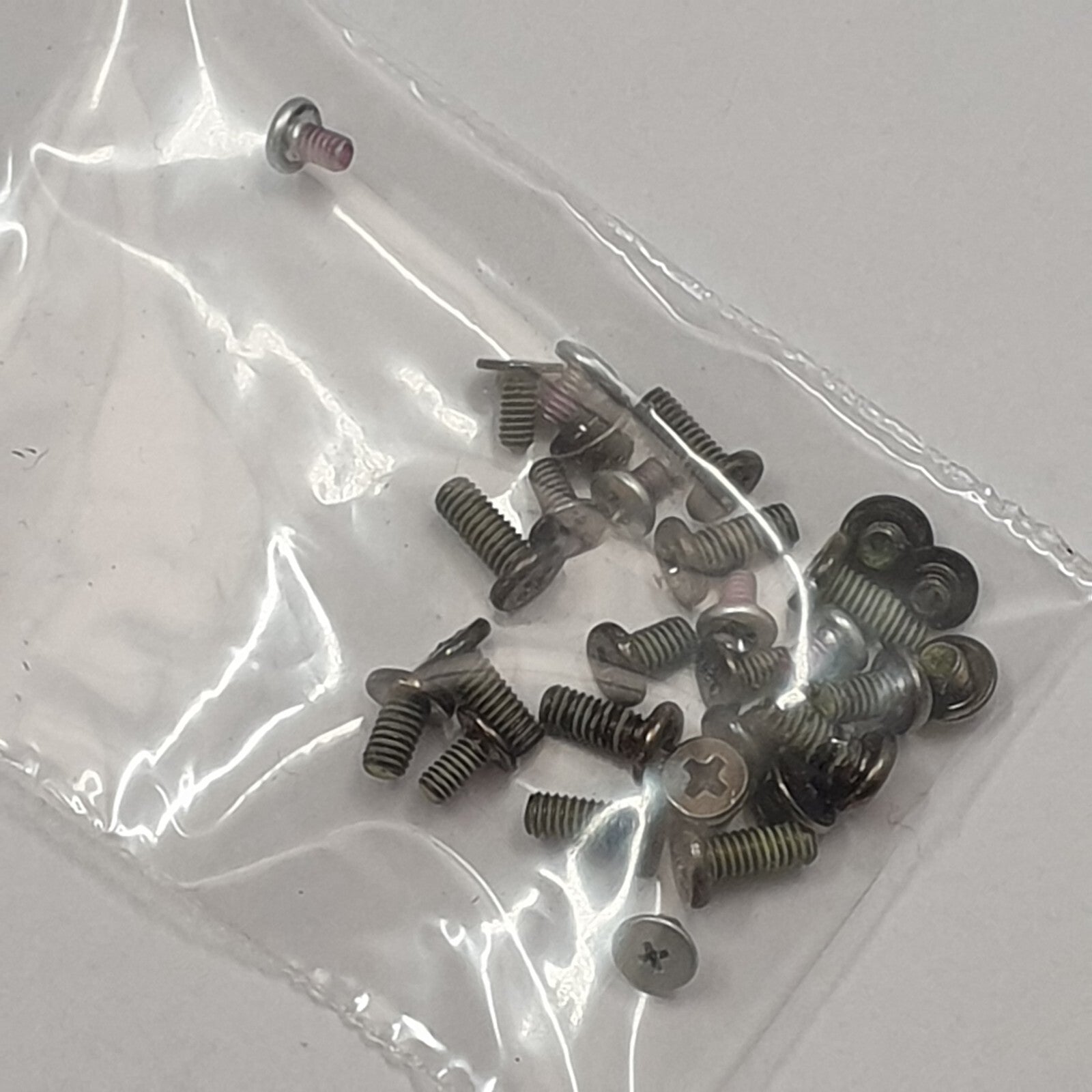 Toshiba Portege A30-C-13U Schraubensatz Screw Set Schrauben Ersatzteil – Bild 2