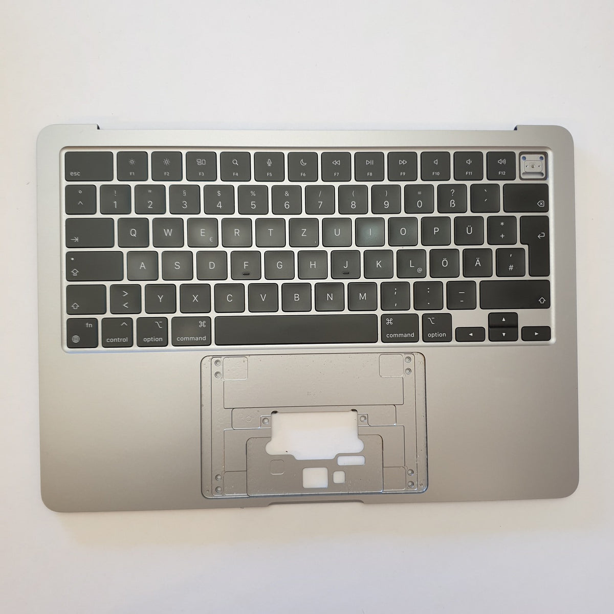 Apple MacBook Air A2681 Tastatur Handauflage DE QWERTZ Palmrest ohne Touch ID