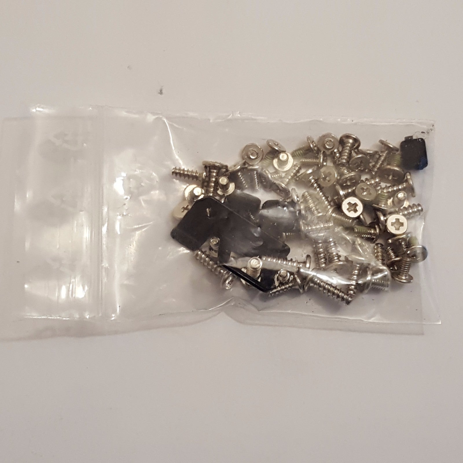 Fujitsu LifeBook S760 Schraubensatz Screw Set Schrauben Ersatzteil – Bild 2