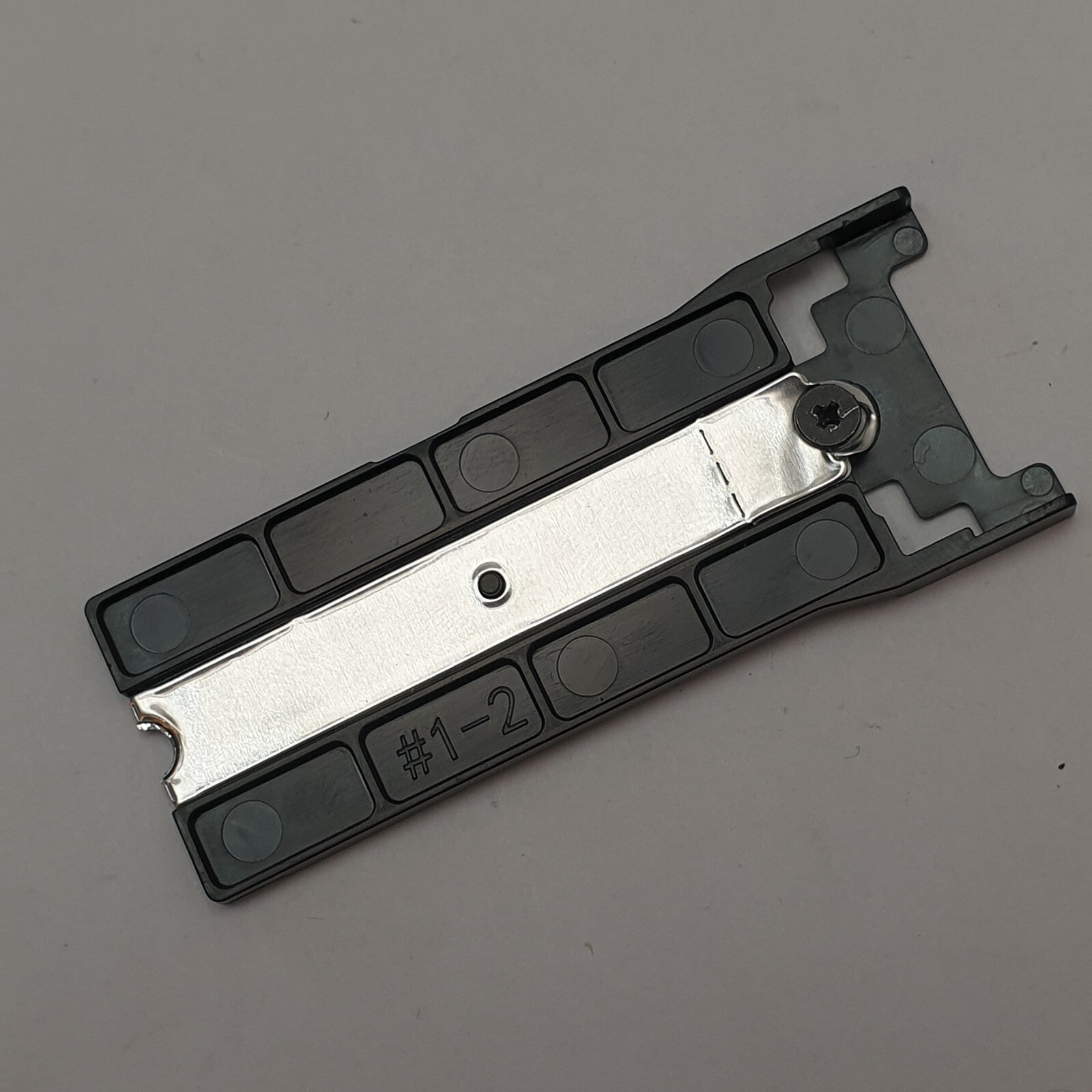 Dell Latitude 5500 M.2 SSD Halterung Kühler Caddy Bracket Heatsink – Bild 2