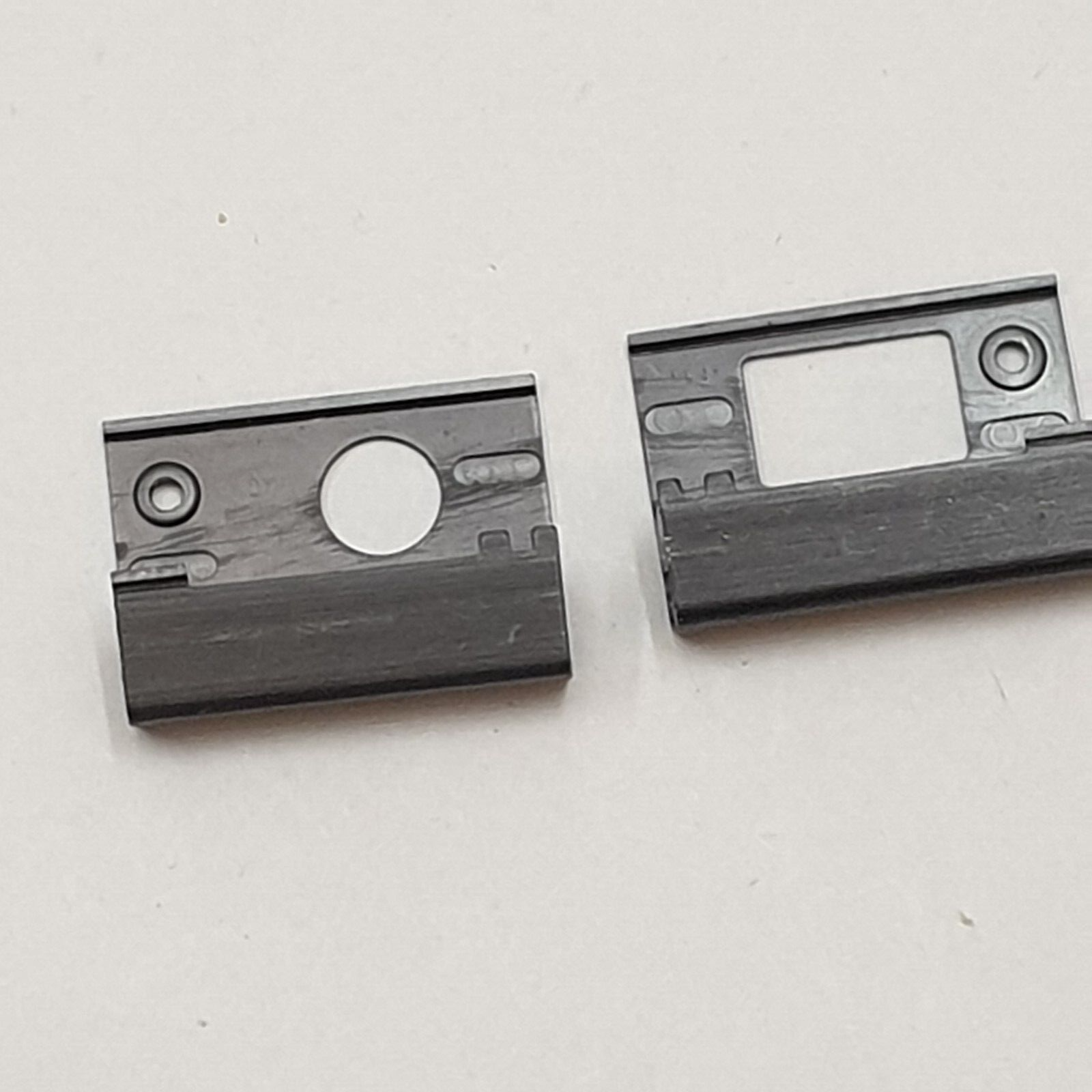 Dell Latitude 5490 Gehäuse Abdeckung Anschlussblende Port Cover Set – Bild 2