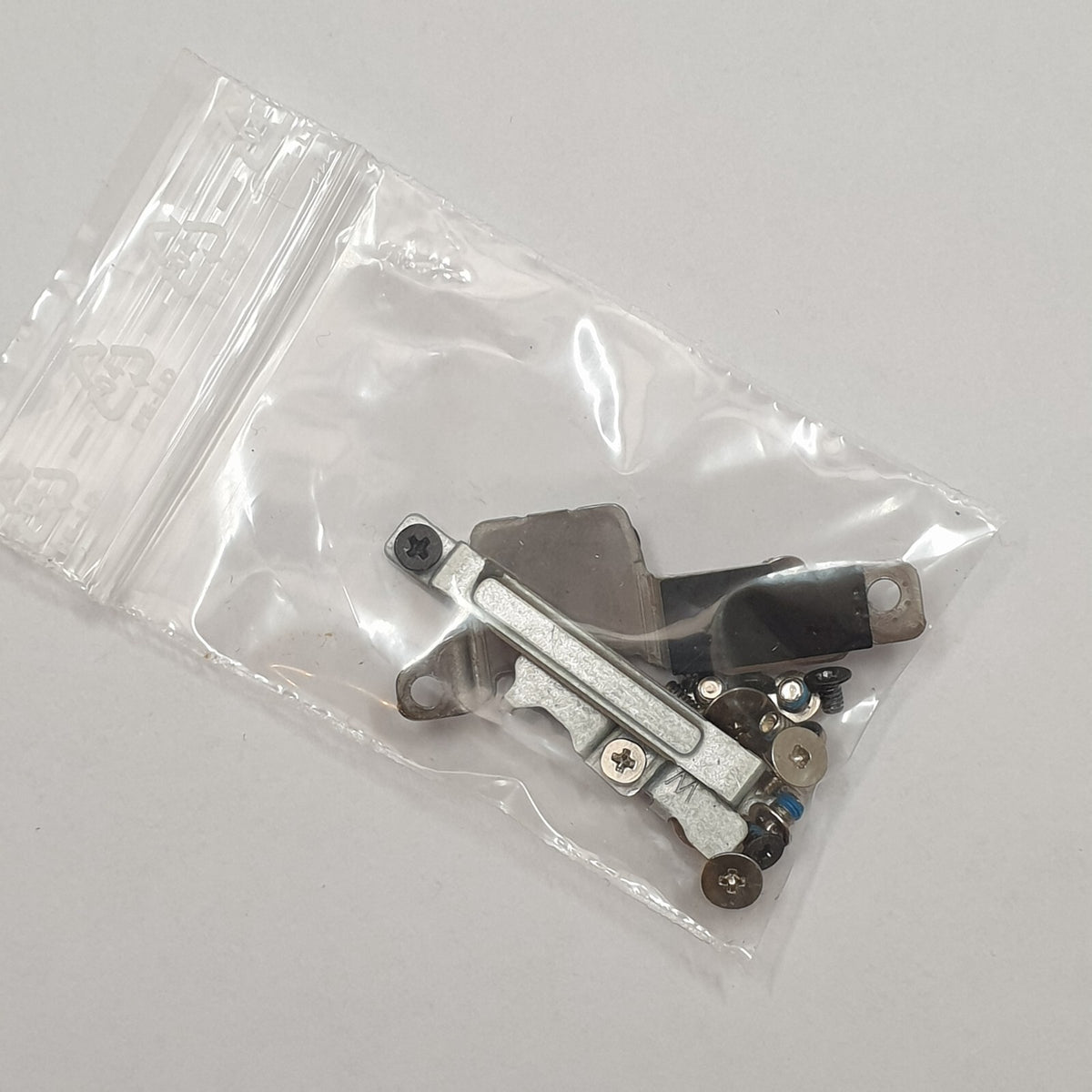 Dell Latitude 5310 Schraubensatz Bracket Screw Set