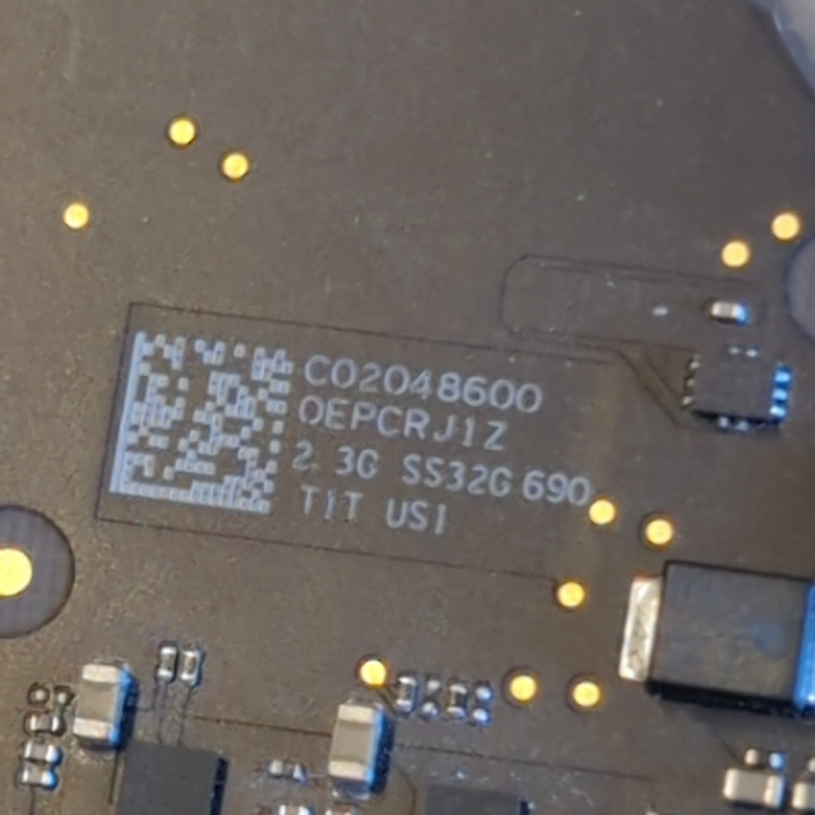 Apple MacBook Pro 13 A2251 Logic Board i7-1068NG7 32GB Touch ID Mainboard – Bild 3