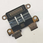 Apple MacBook Pro A1707 USB C Thunderbolt Anschluss Board Platine
