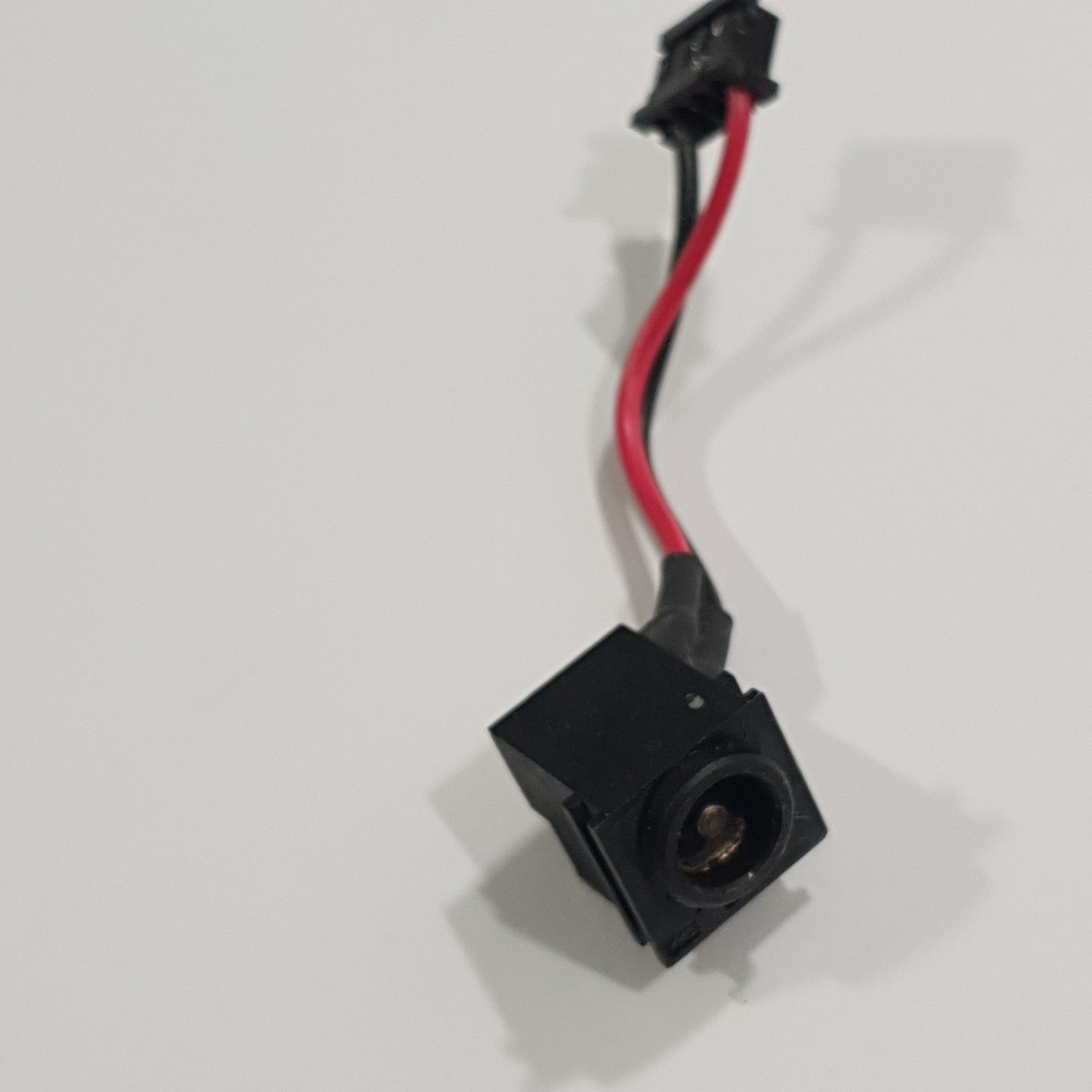 Fujitsu LifeBook P770 Original Fujitsu LifeBook P770 Strombuchse DC Jack