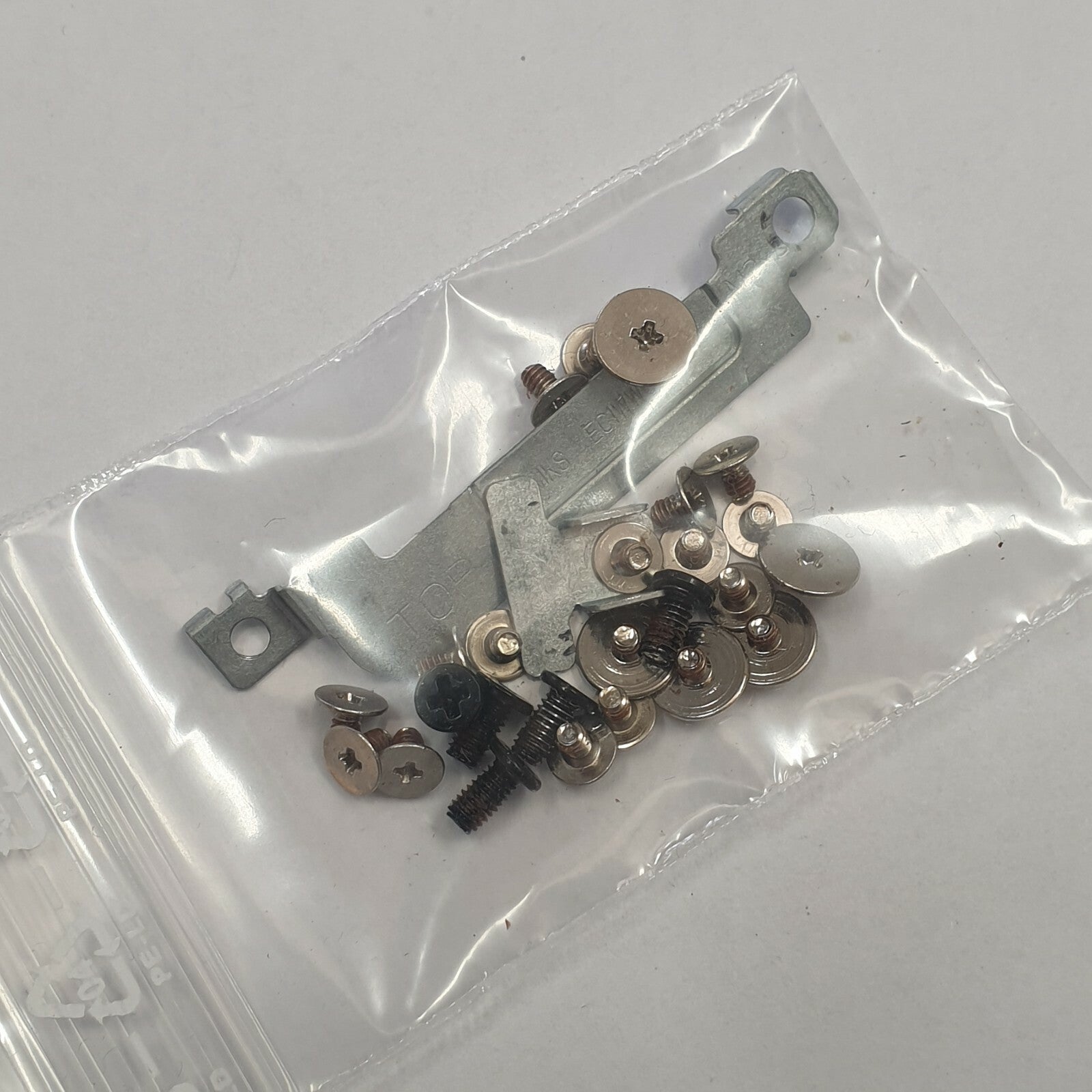 Dell Chromebook 11 3180 Schraubensatz Screw Set Gehäuse Schrauben