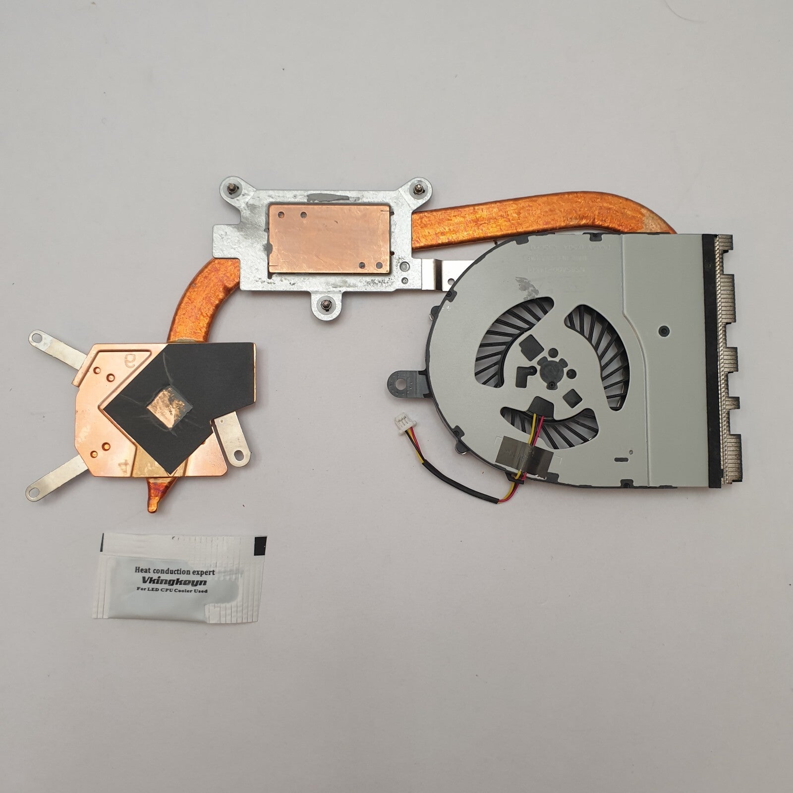 Dell Vostro 3559 CPU Kühler Lüfter Heatsink Fan inkl Wärmeleitpaste – Bild 2