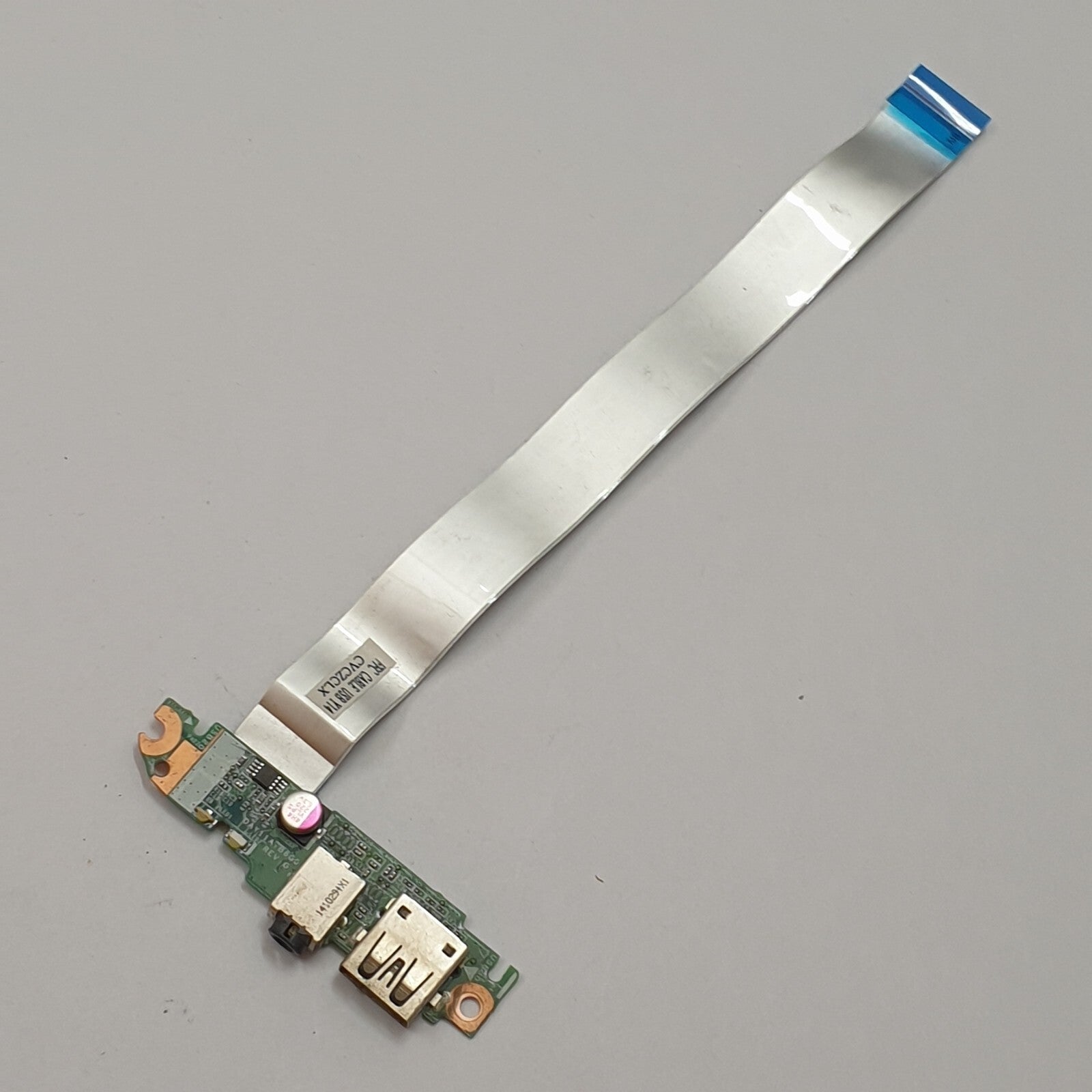 HP Pavilion 15-p273nd USB Audio Port Platine I/O Board mit Kabel